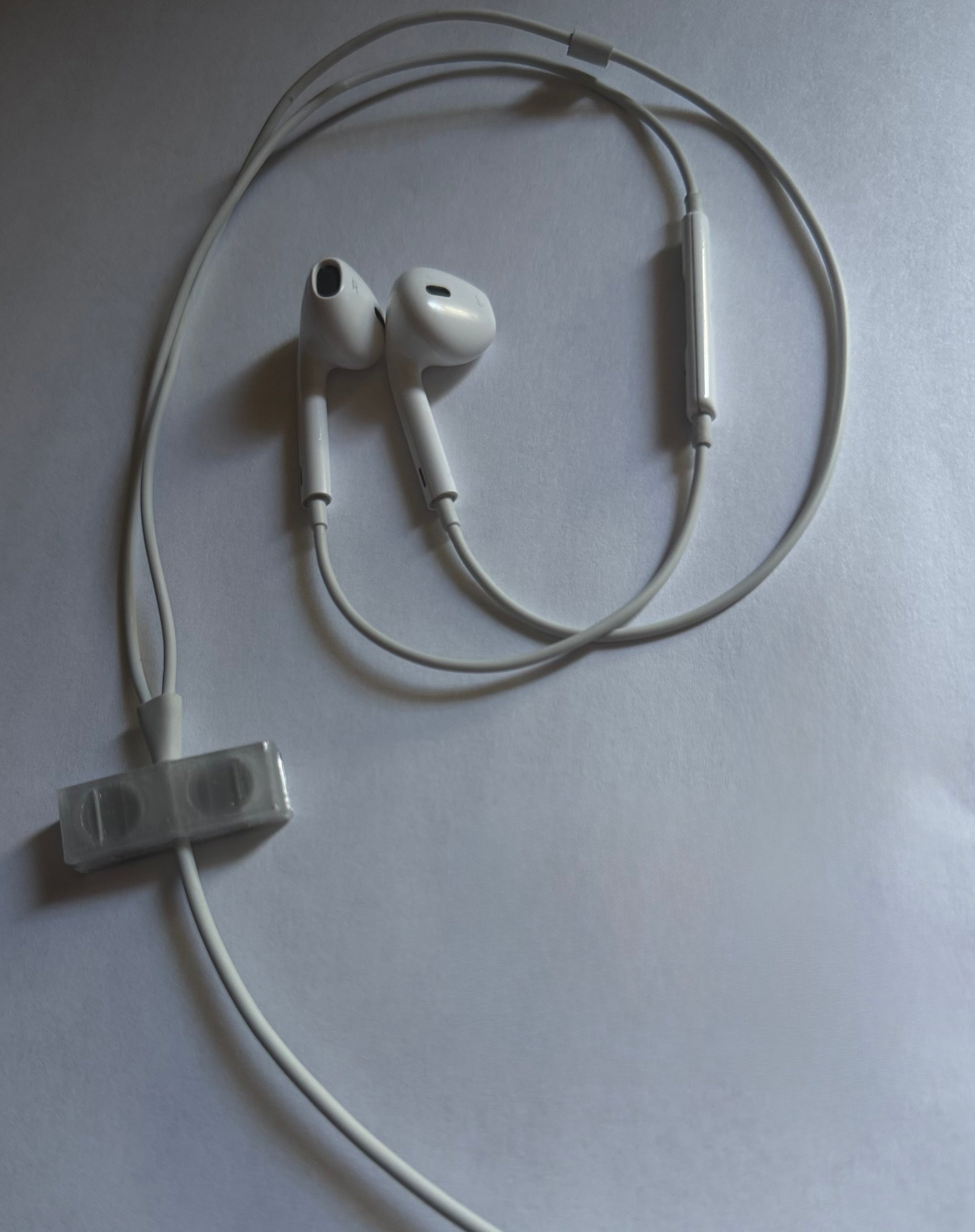 HOLDIT | Magnetic Cable Clip (Translucent)