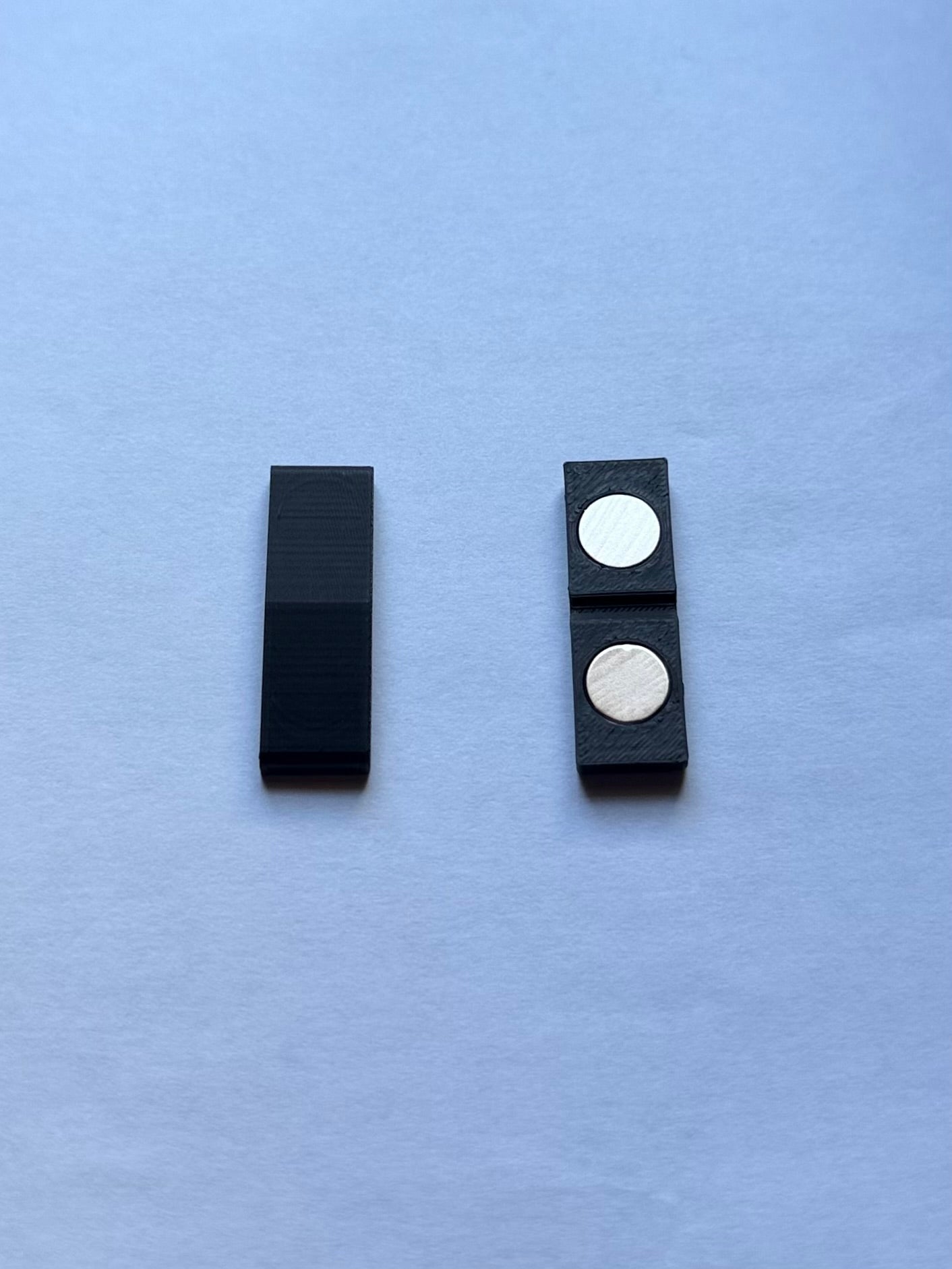 HOLDIT | Magnetic Cable Clip Black