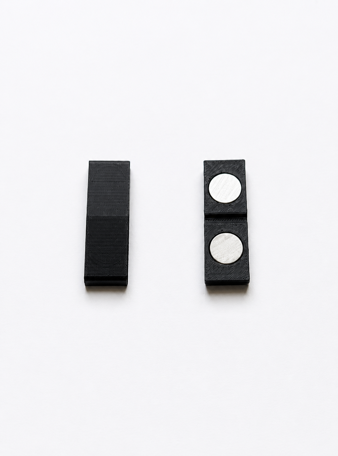 HOLDIT | Magnetic Cable Clip Black